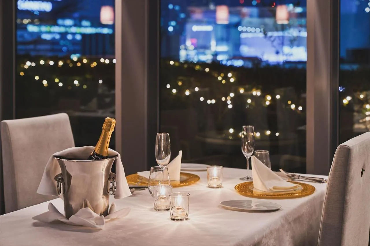 Harmonie Embrassee Osaka Hotell
